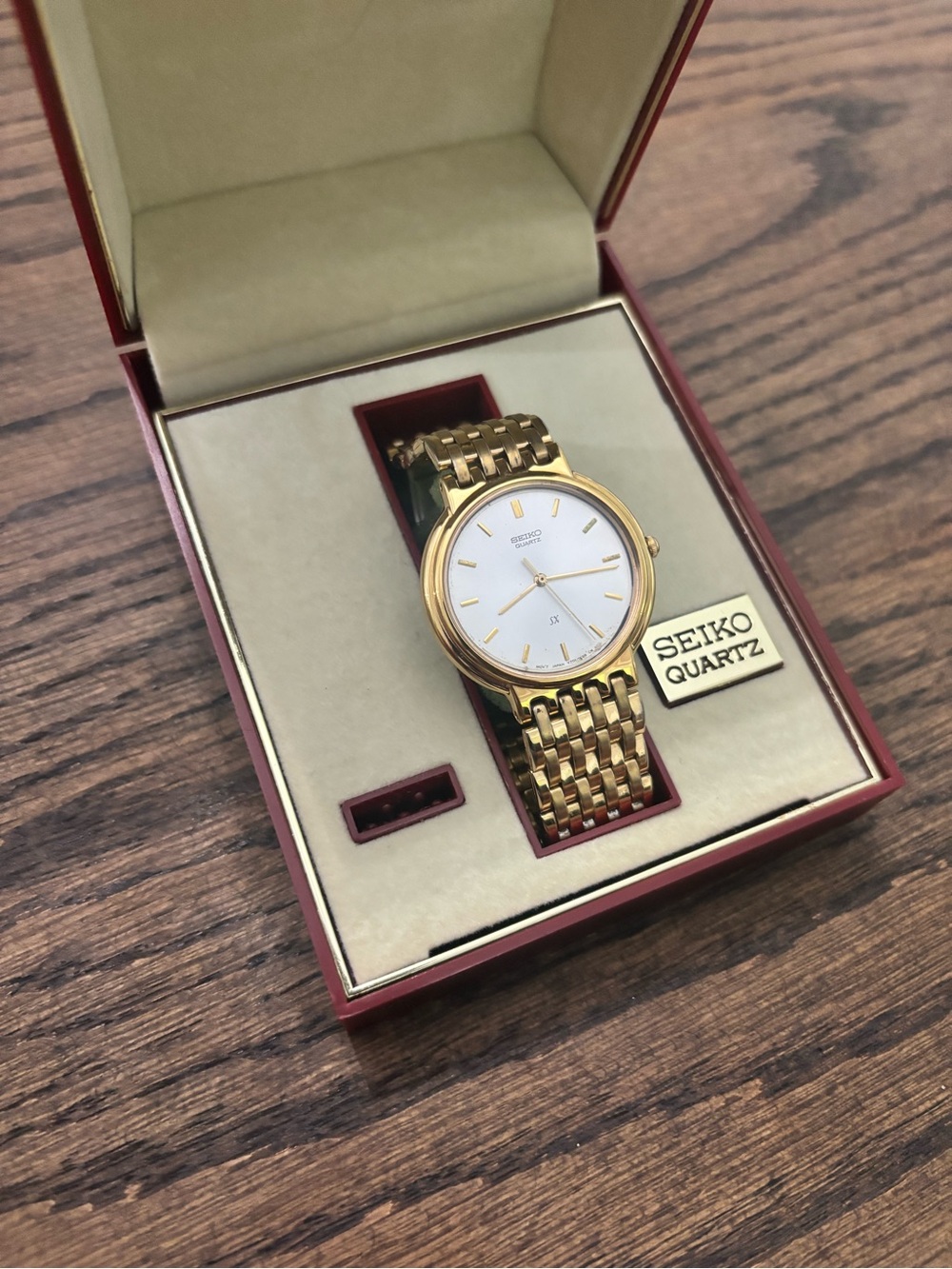 Seiko Gold-Tone Quartz Watch - Picture 3 of 6